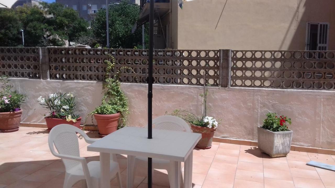 Camere In Affitto Sássari Exterior foto